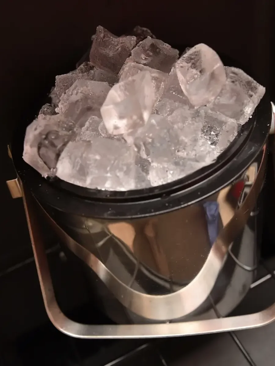 Ice Maker 4